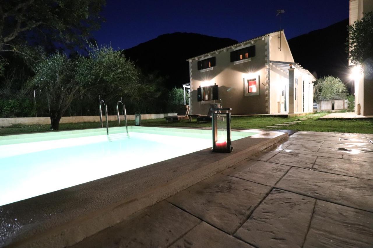 Theonymfi Luxury Villas Doukades Bagian luar foto