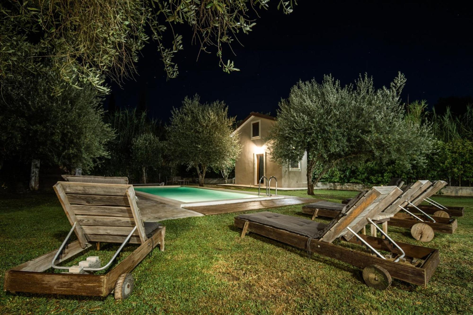 Theonymfi Luxury Villas Doukades Ruang foto